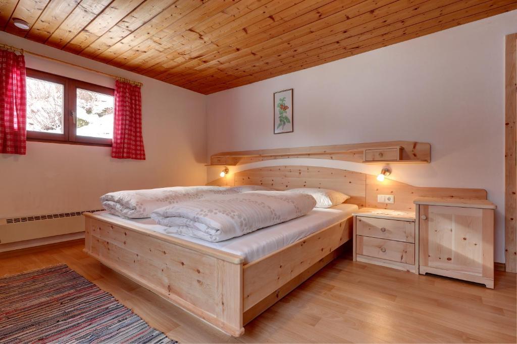 Lechnerhof Bed & Breakfast Lutago Ruang foto