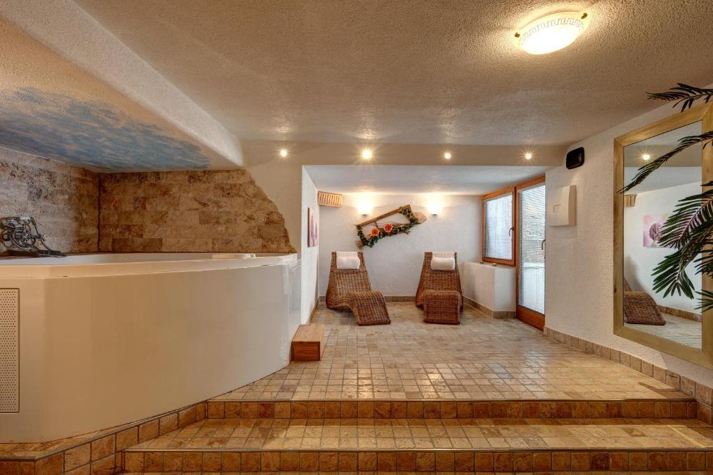 Lechnerhof Bed & Breakfast Lutago Bagian luar foto